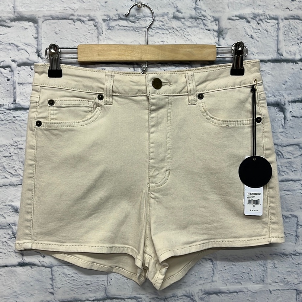 NWT-AMUSE SOCIETY Women Natural Denim Shorts